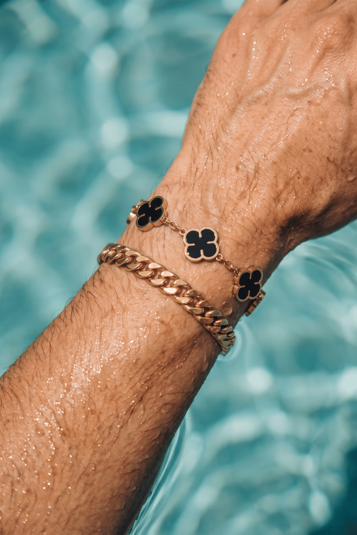 Pulsera Black Clover Oro