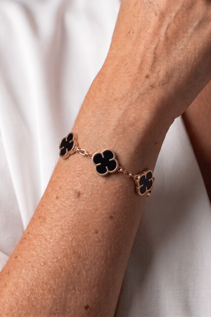 Pulsera Black Clover Oro