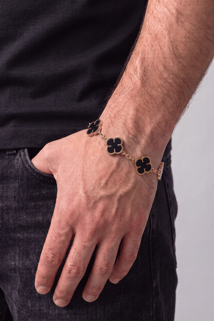 Pulsera Black Clover Oro