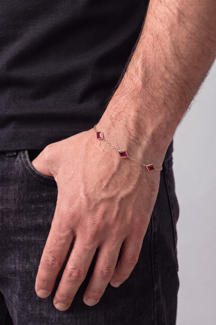 Pulsera Red Gem Oro